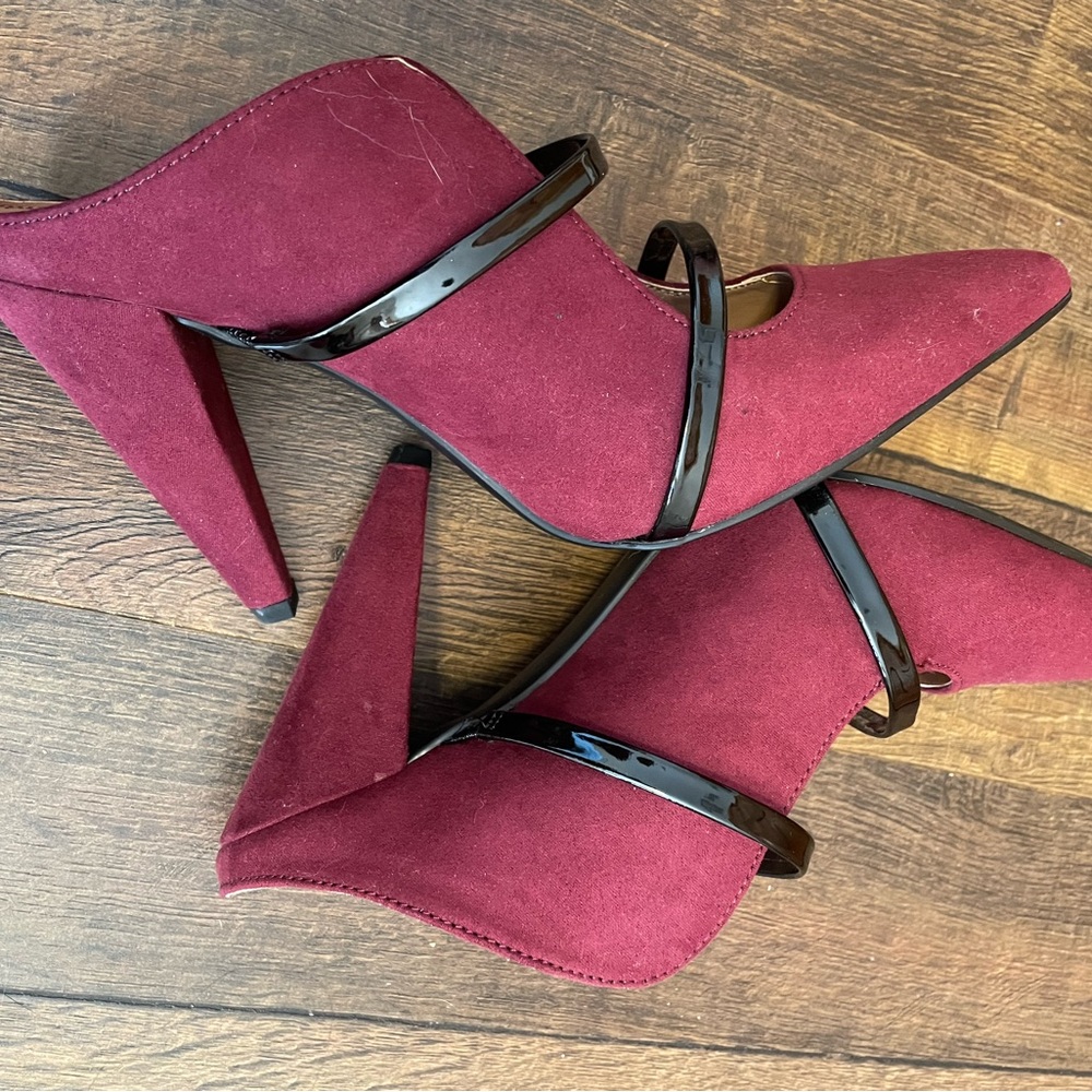Chinese Laundry NEW without box Burgundy Faux Suede heels 8.5